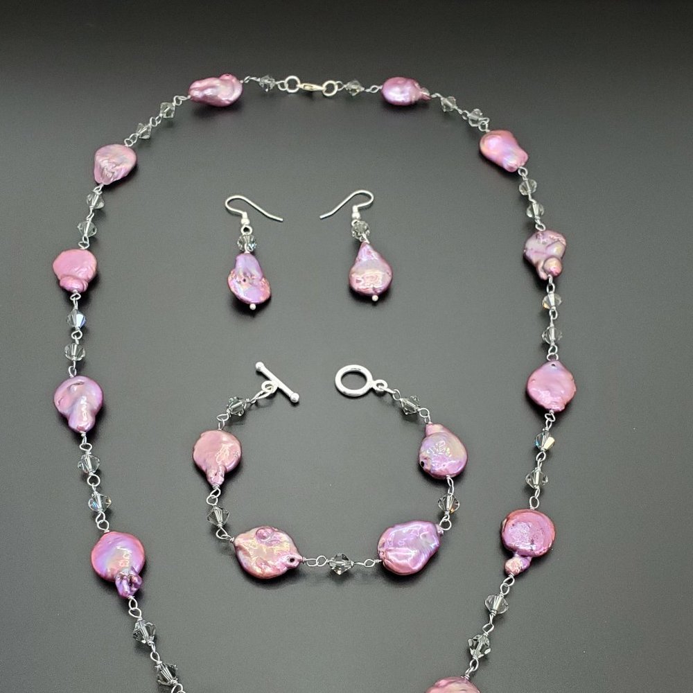 One-Of-A-Kind, Pearl, And Shell Set - image 5